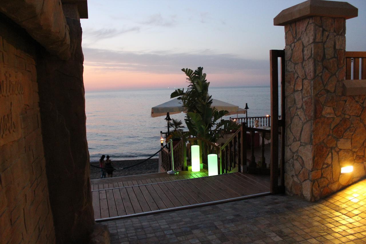 Hotel La Martinica Ficarazzi Екстериор снимка